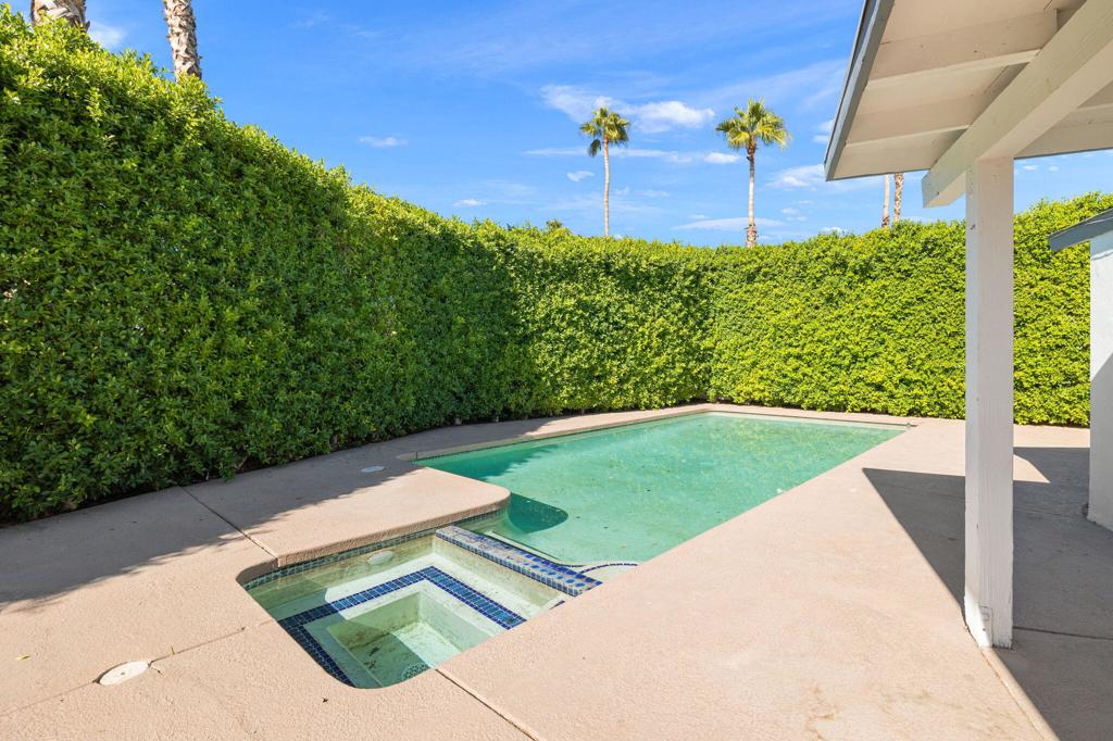 43045 Delaware Street