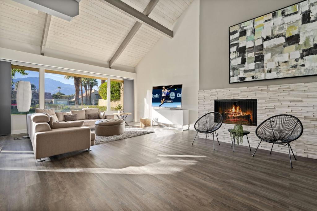 132 Desert West Drive