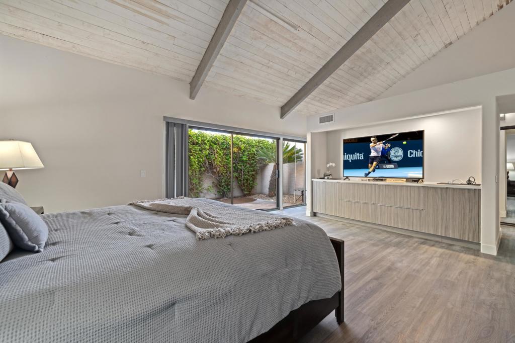 132 Desert West Drive