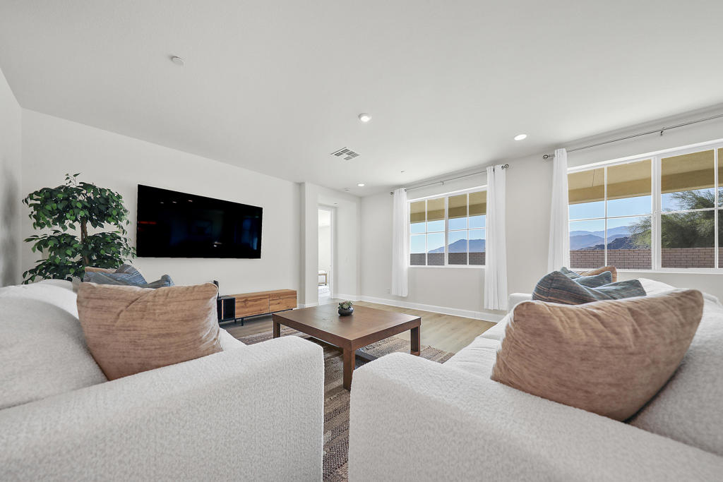 80 351 Segovia View Way