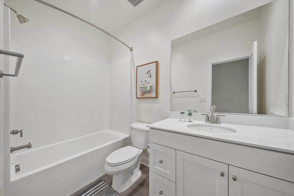 80 351 Segovia View Way