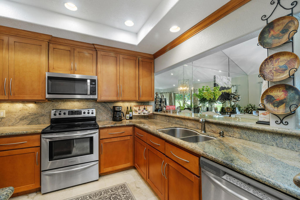 77743 Woodhaven Drive S