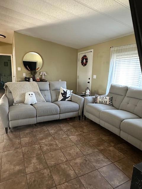 16160 Avenida Mirola