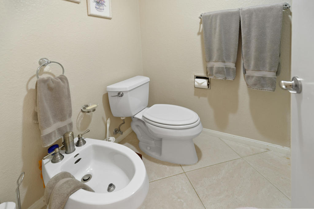 77601 Woodhaven Drive N