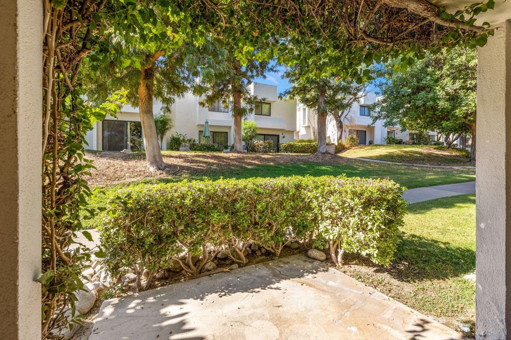 48816 Desert Flower Drive