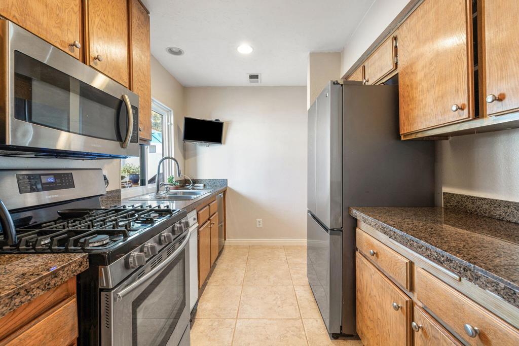 48816 Desert Flower Drive