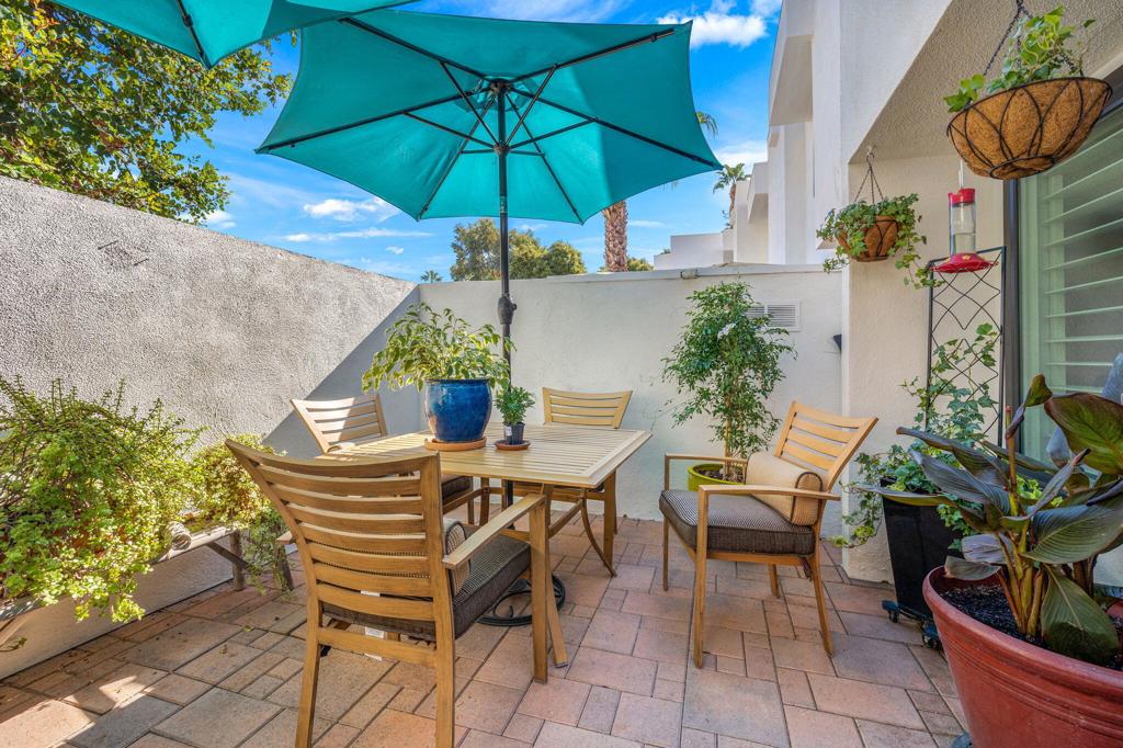 48816 Desert Flower Drive