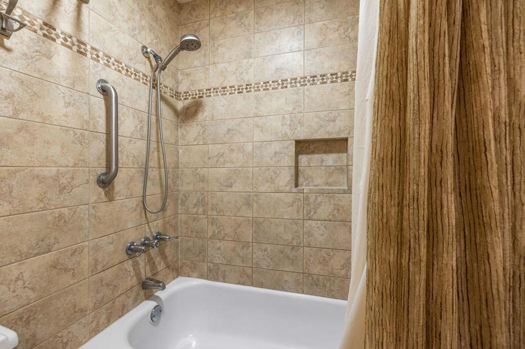 48816 Desert Flower Drive