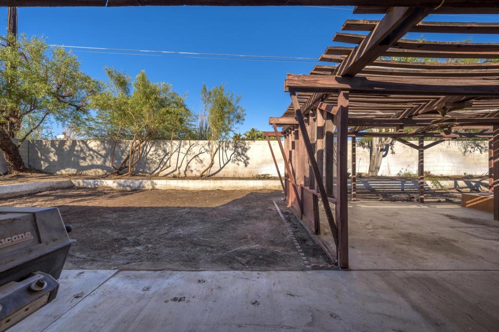 2800 E San Juan Road