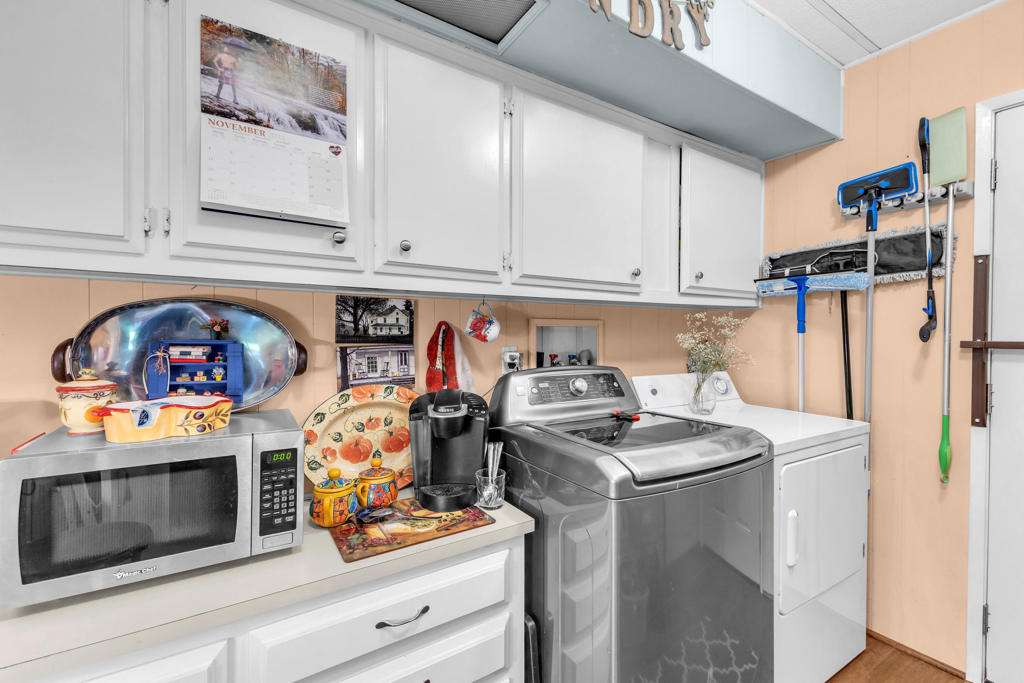 42535 Tungsten Place