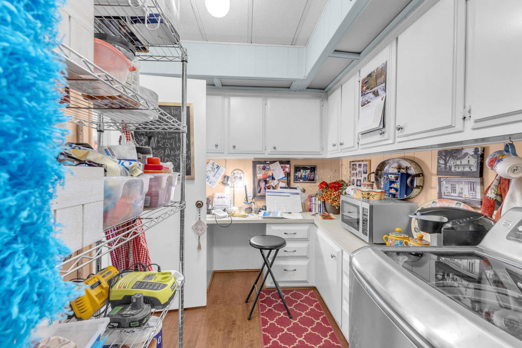 42535 Tungsten Place