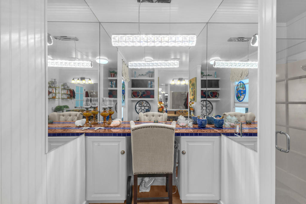 42535 Tungsten Place