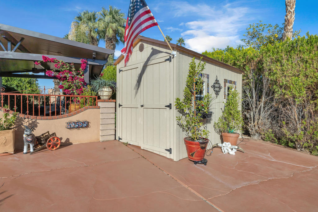 42535 Tungsten Place