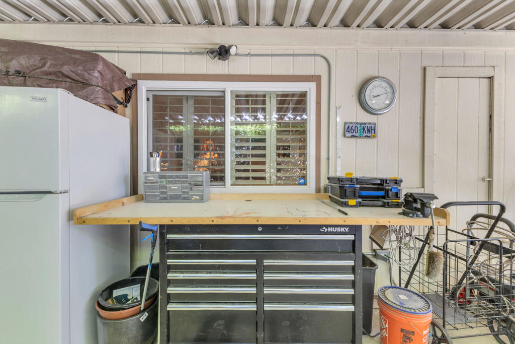 42535 Tungsten Place