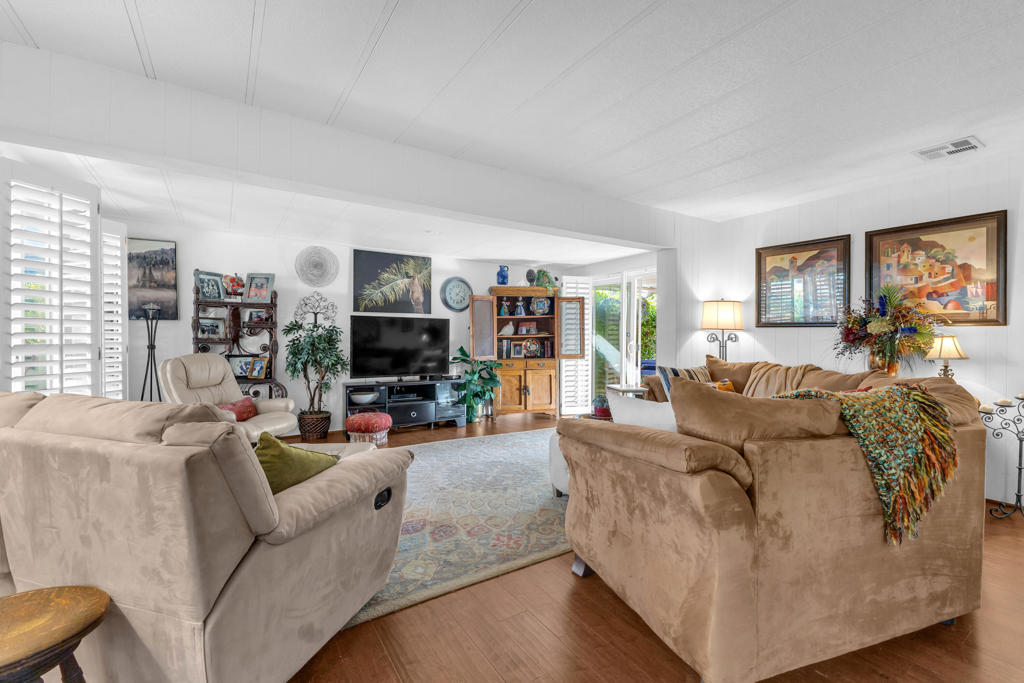 42535 Tungsten Place