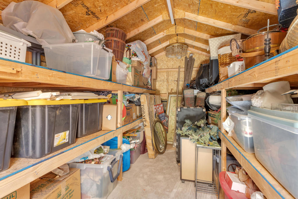 42535 Tungsten Place