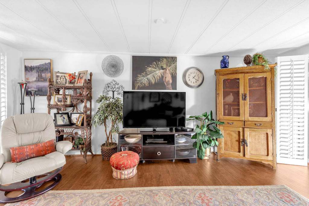 42535 Tungsten Place