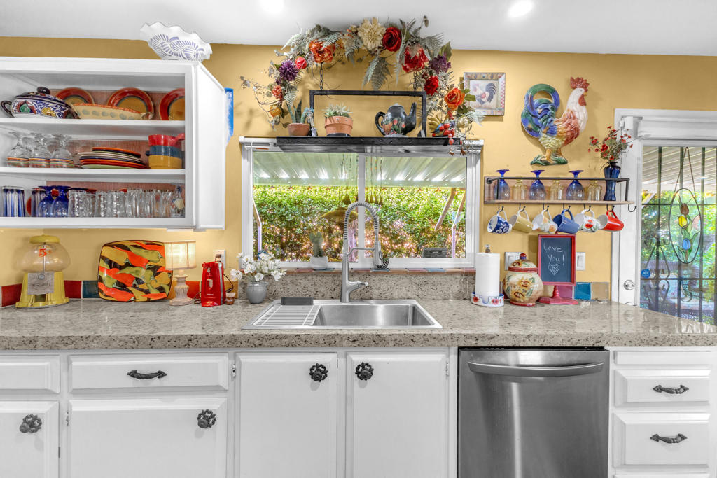 42535 Tungsten Place