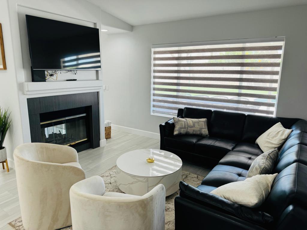 81358 Avenida Blanca