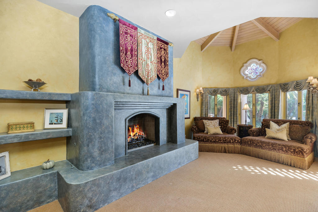 40650 Desert Creek Lane Lane