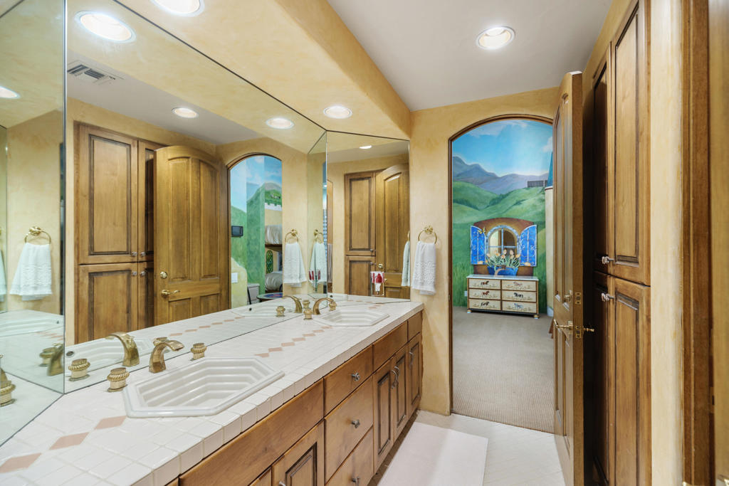 40650 Desert Creek Lane Lane