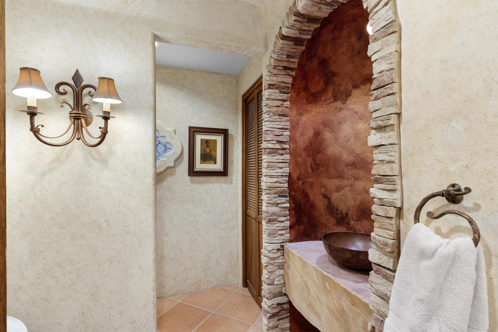 40650 Desert Creek Lane Lane