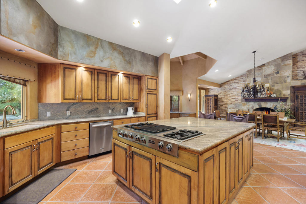 40650 Desert Creek Lane Lane