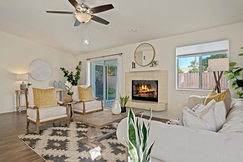 52640 Avenida Vallejo