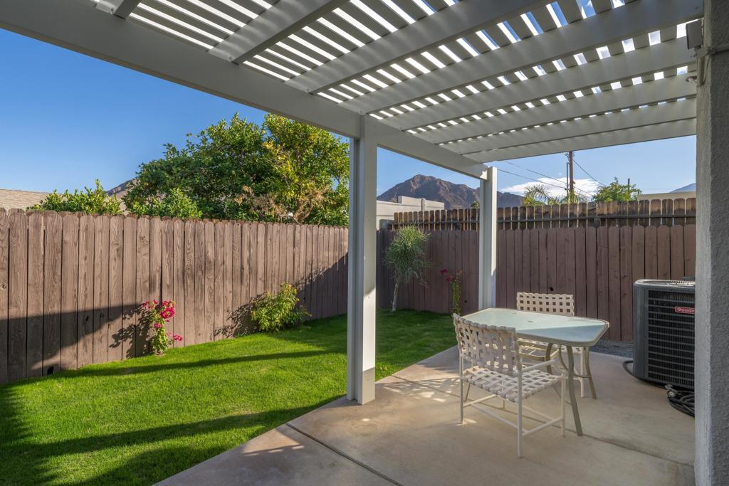 52640 Avenida Vallejo