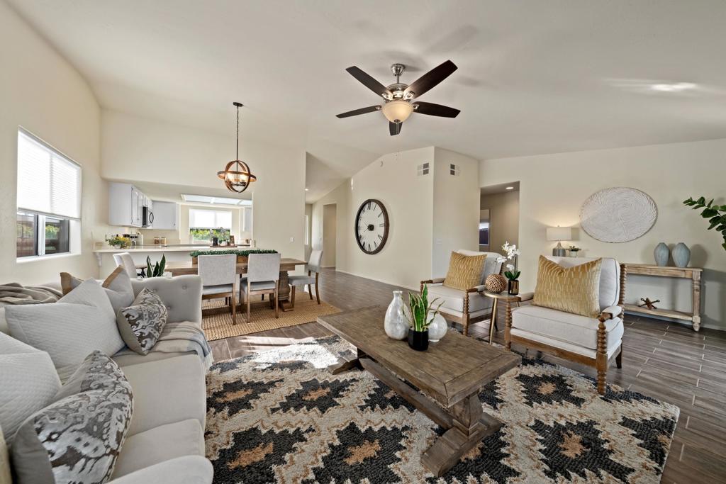 52640 Avenida Vallejo