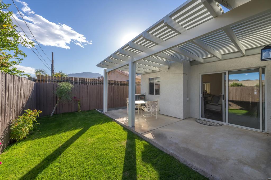 52640 Avenida Vallejo