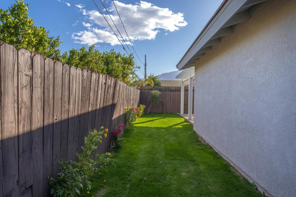 52640 Avenida Vallejo