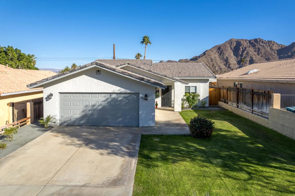 52640 Avenida Vallejo