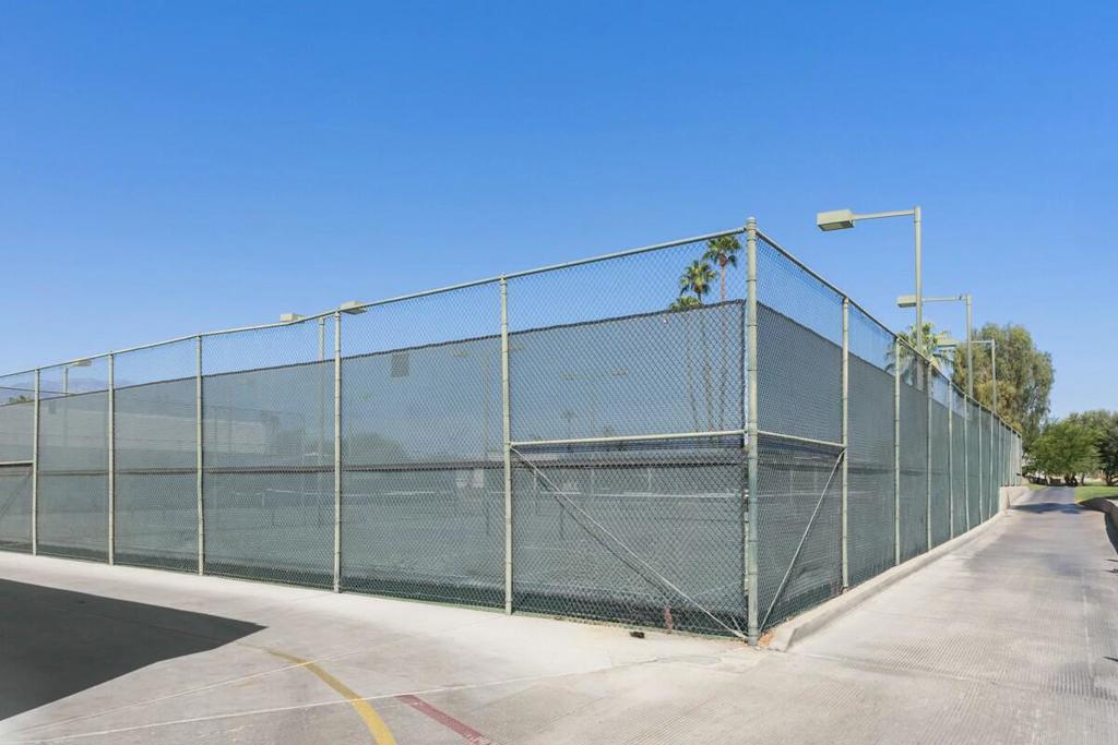 39138 Desert Greens Drive E