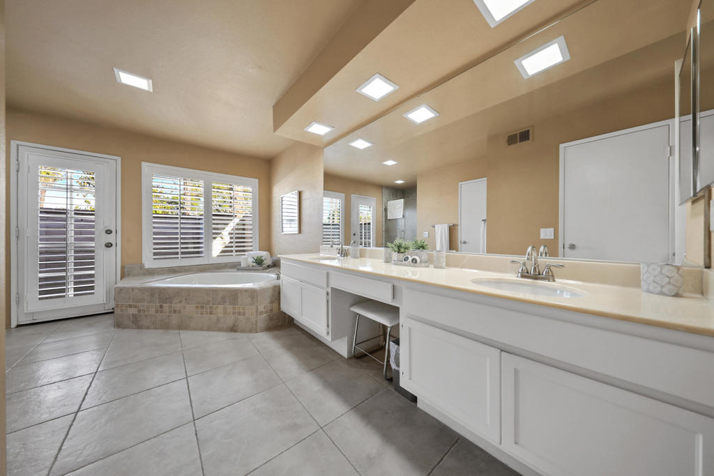 68195 Seven Oaks Drive