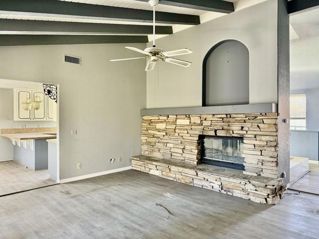 9390 Oakmount Boulevard