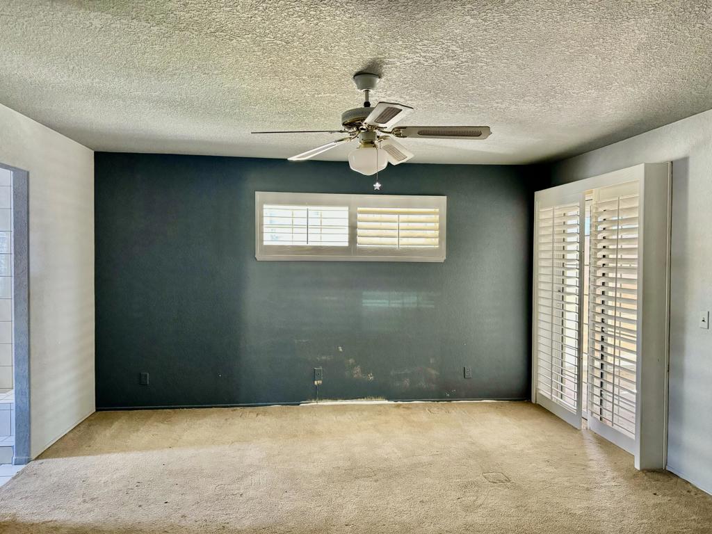 9390 Oakmount Boulevard