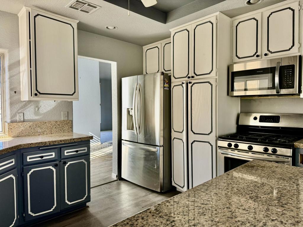 9390 Oakmount Boulevard