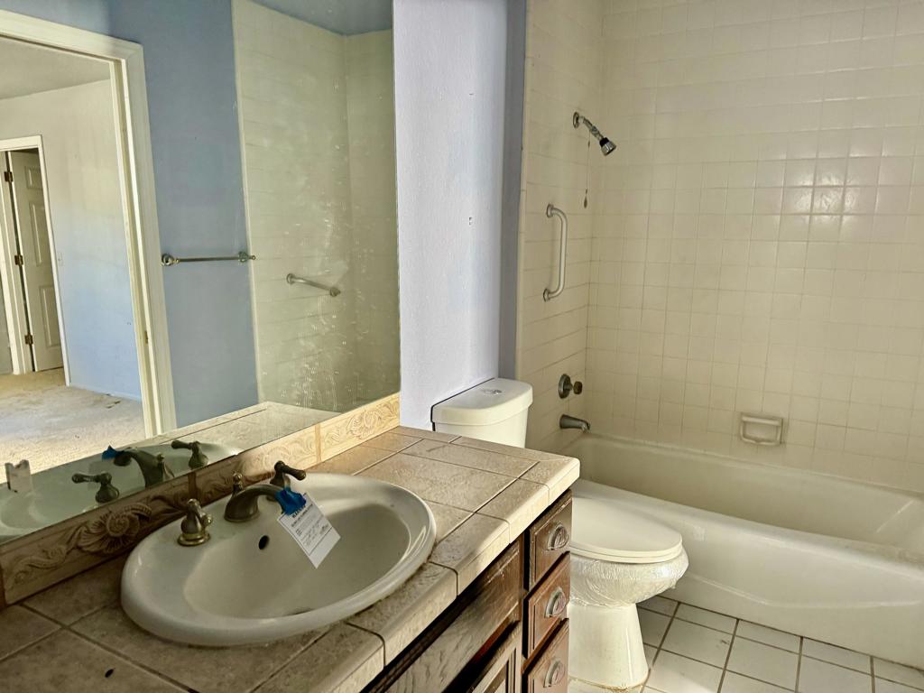 9390 Oakmount Boulevard