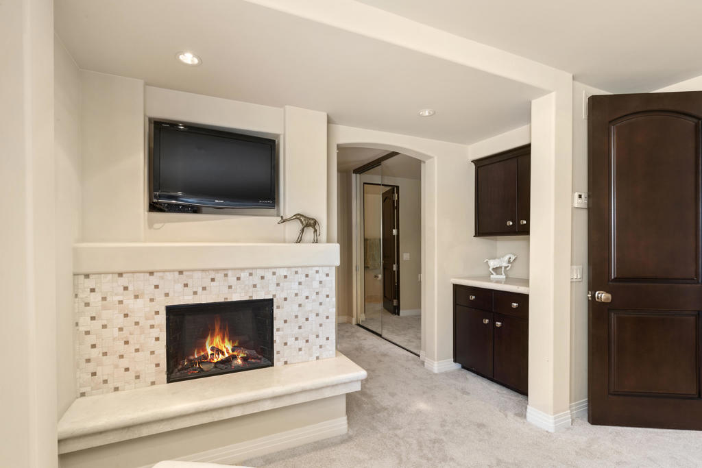 73680 Irontree Drive
