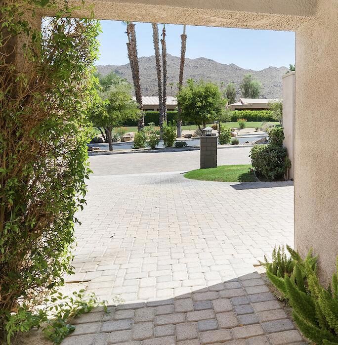 73680 Irontree Drive