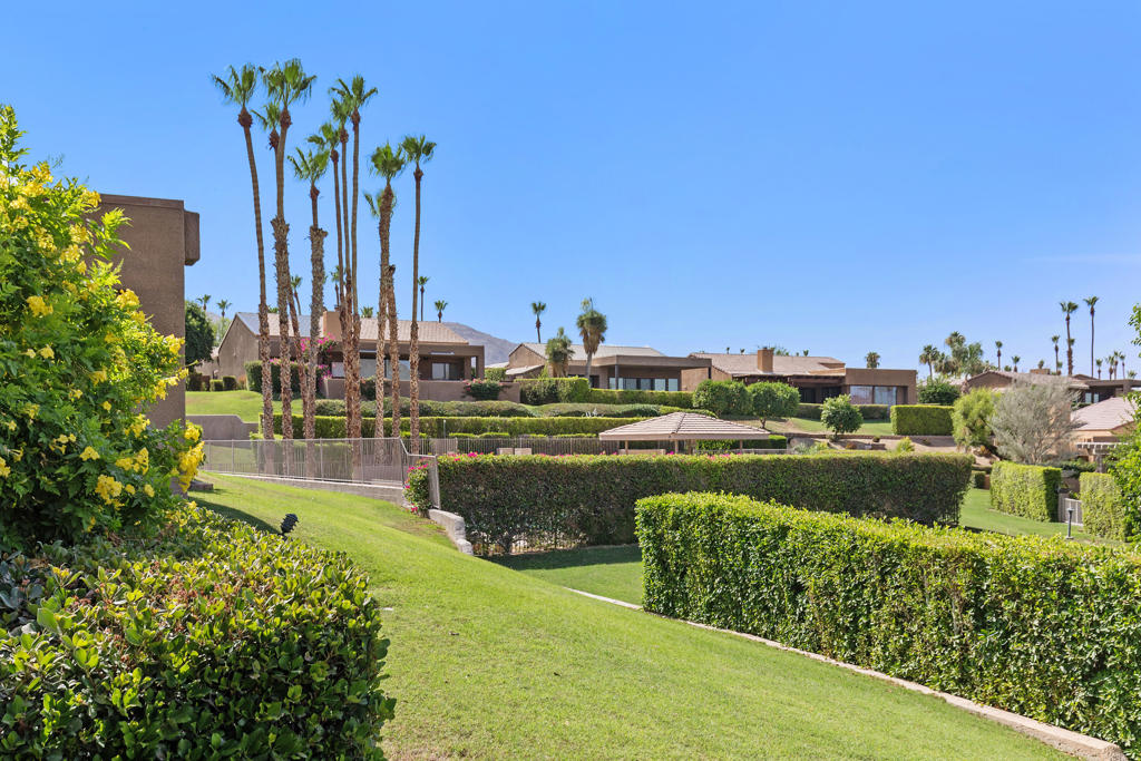 73680 Irontree Drive