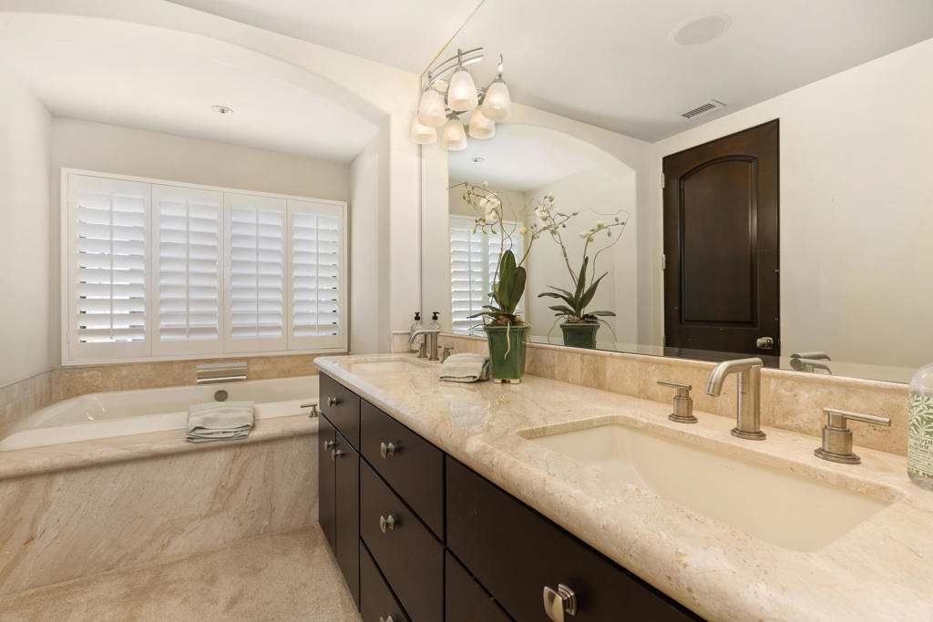 73680 Irontree Drive