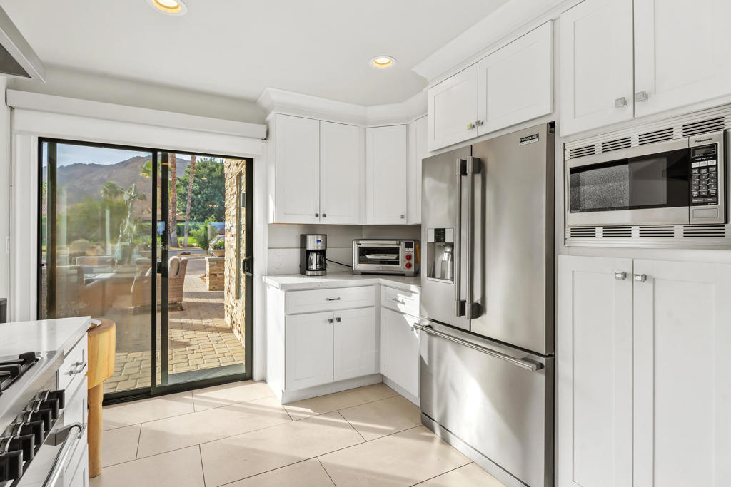 73670 Irontree Drive