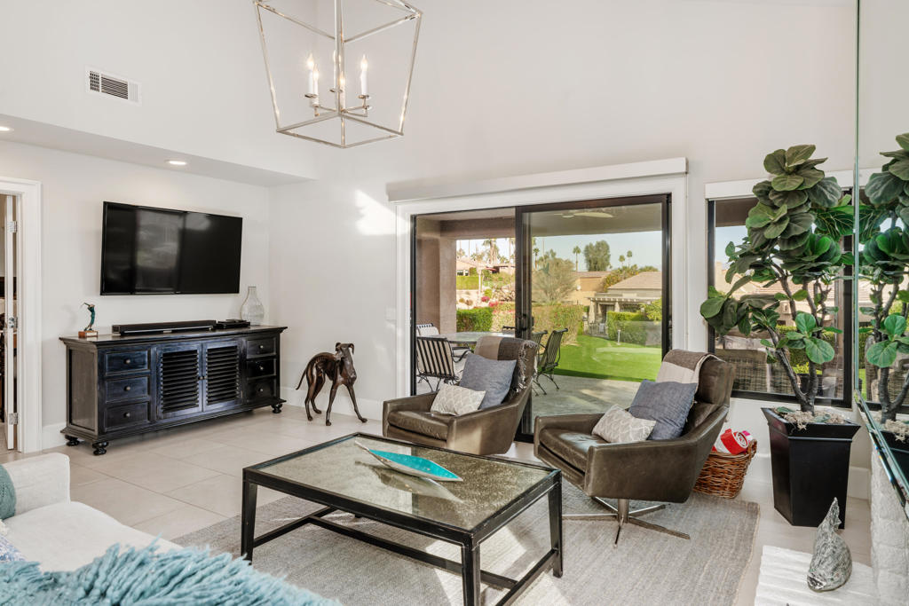 73670 Irontree Drive