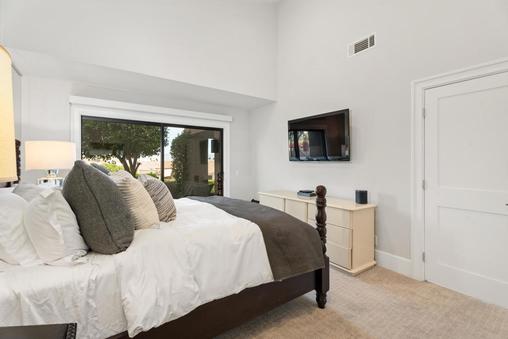 73670 Irontree Drive