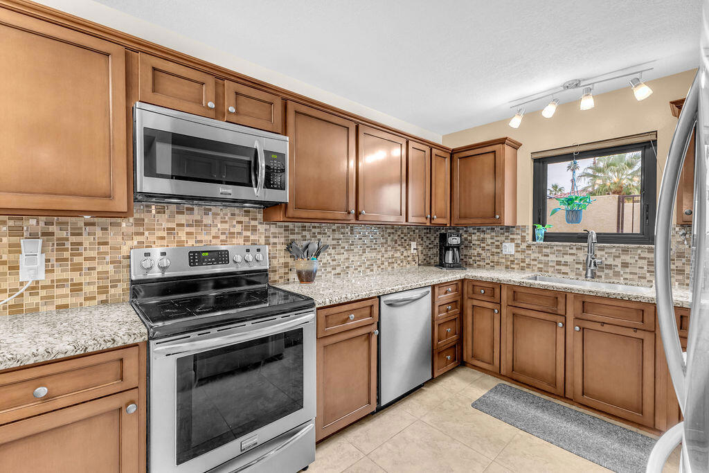 505 Flower Hill Lane