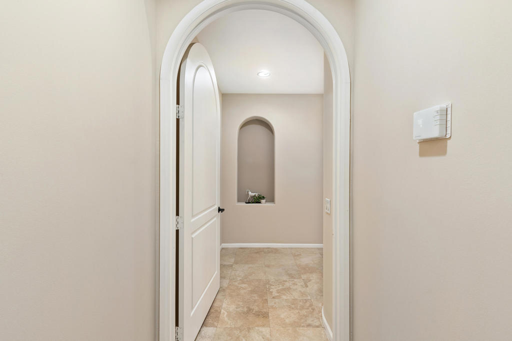 81872 Contento Street