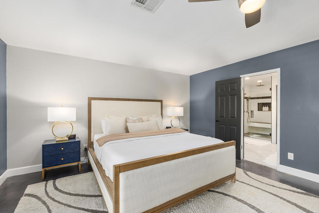 78987 Bayside Court