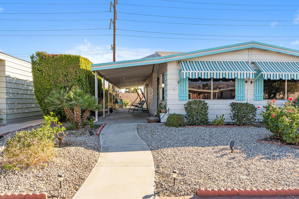 39620 Desert Greens Drive E